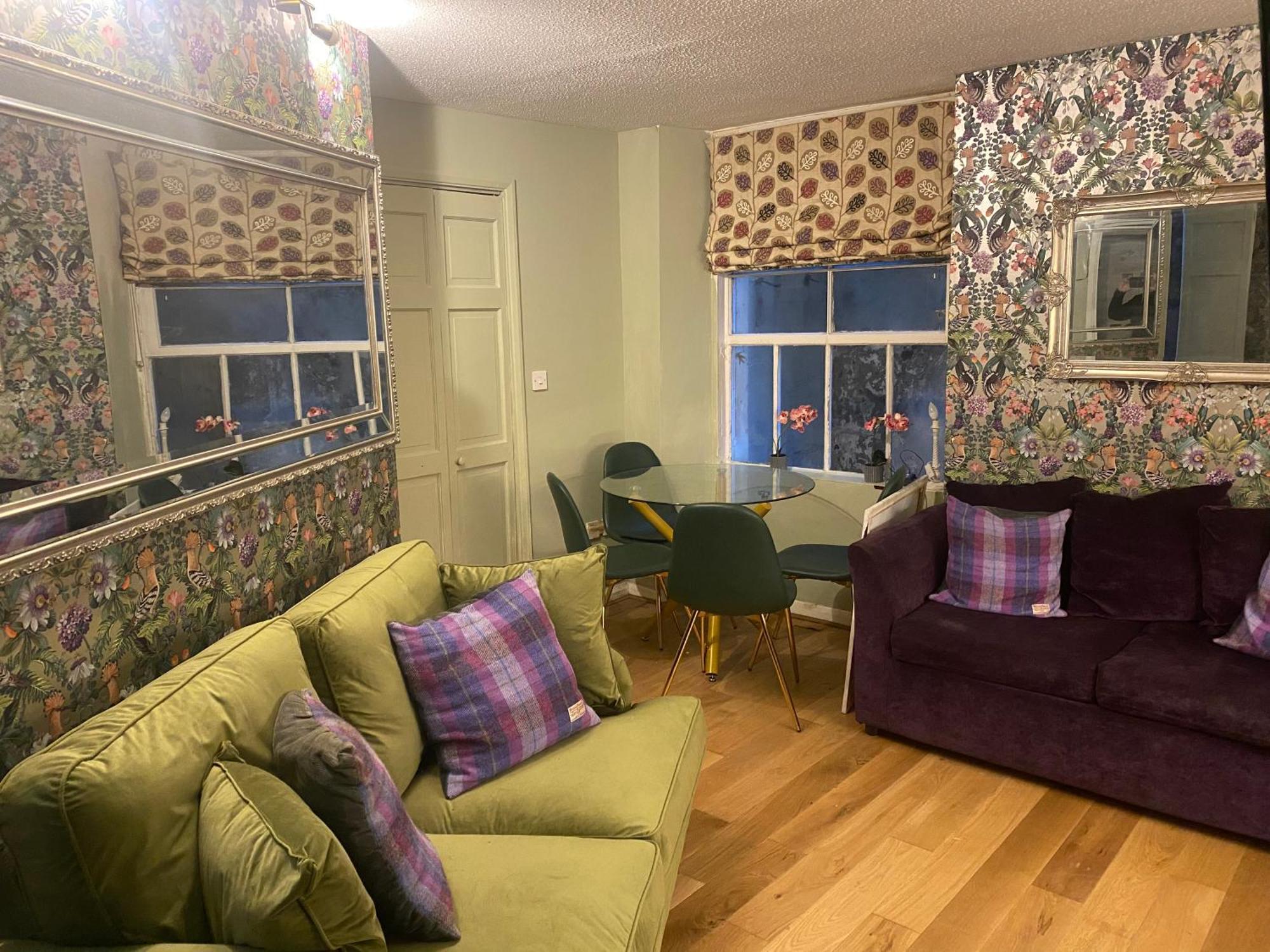 באת' Quiet Lower Floor 2 Bed City Apartment With Private Patio Garden מראה חיצוני תמונה